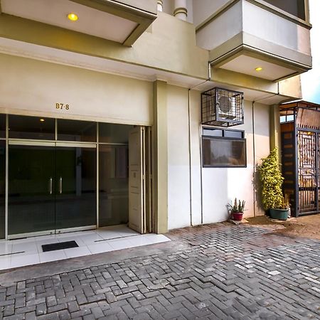 Carolina Transit Hotel Medan Luaran gambar