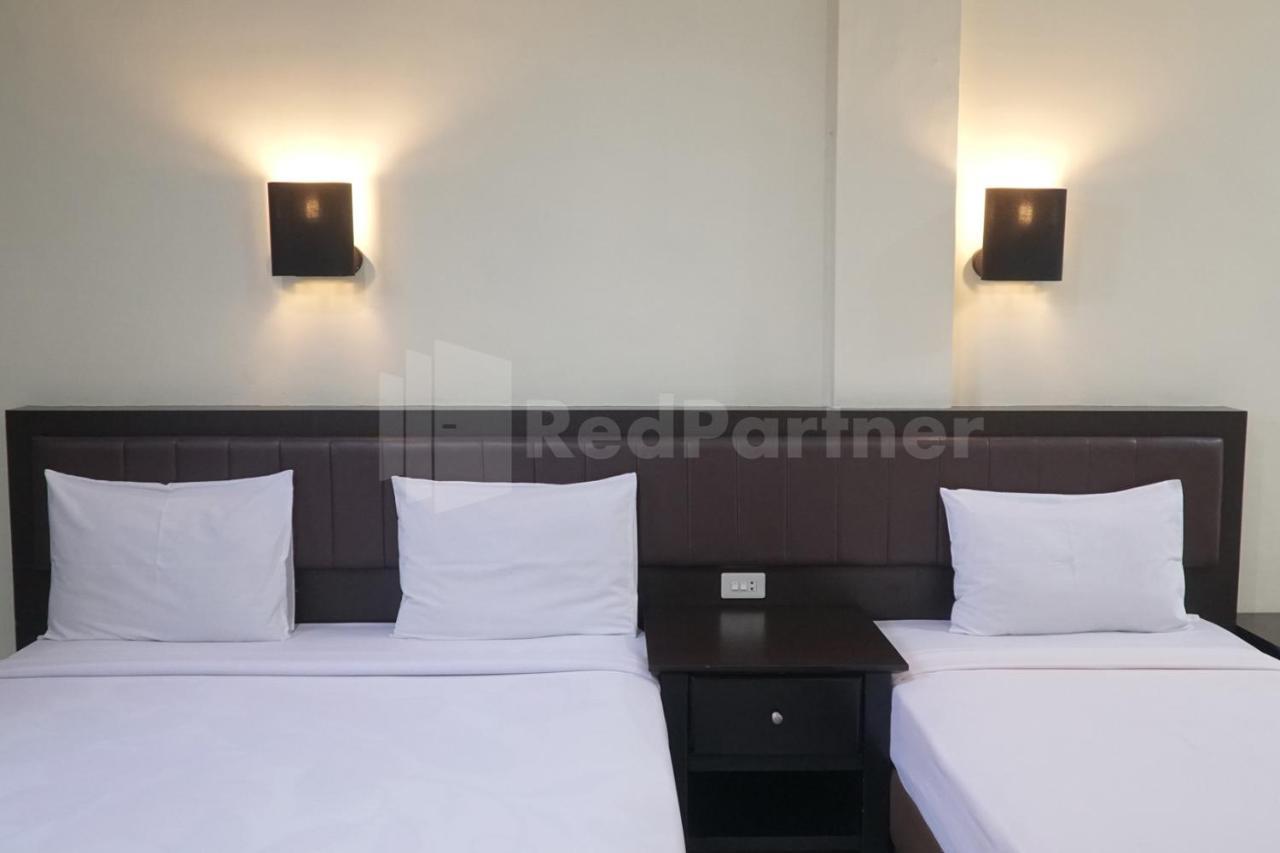 Carolina Transit Hotel Medan Luaran gambar