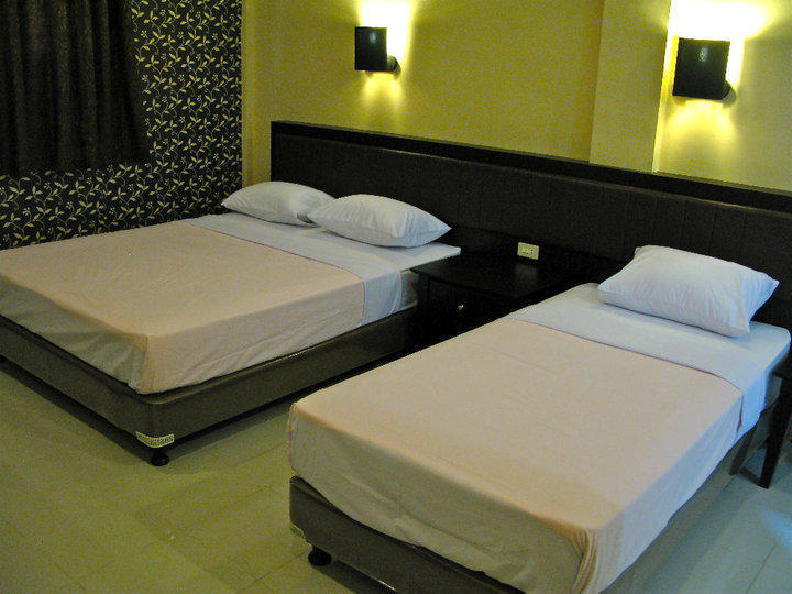 Carolina Transit Hotel Medan Bilik gambar