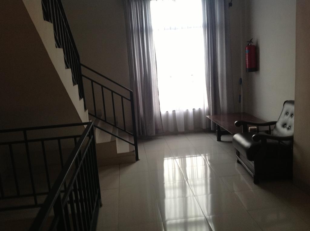 Carolina Transit Hotel Medan Luaran gambar