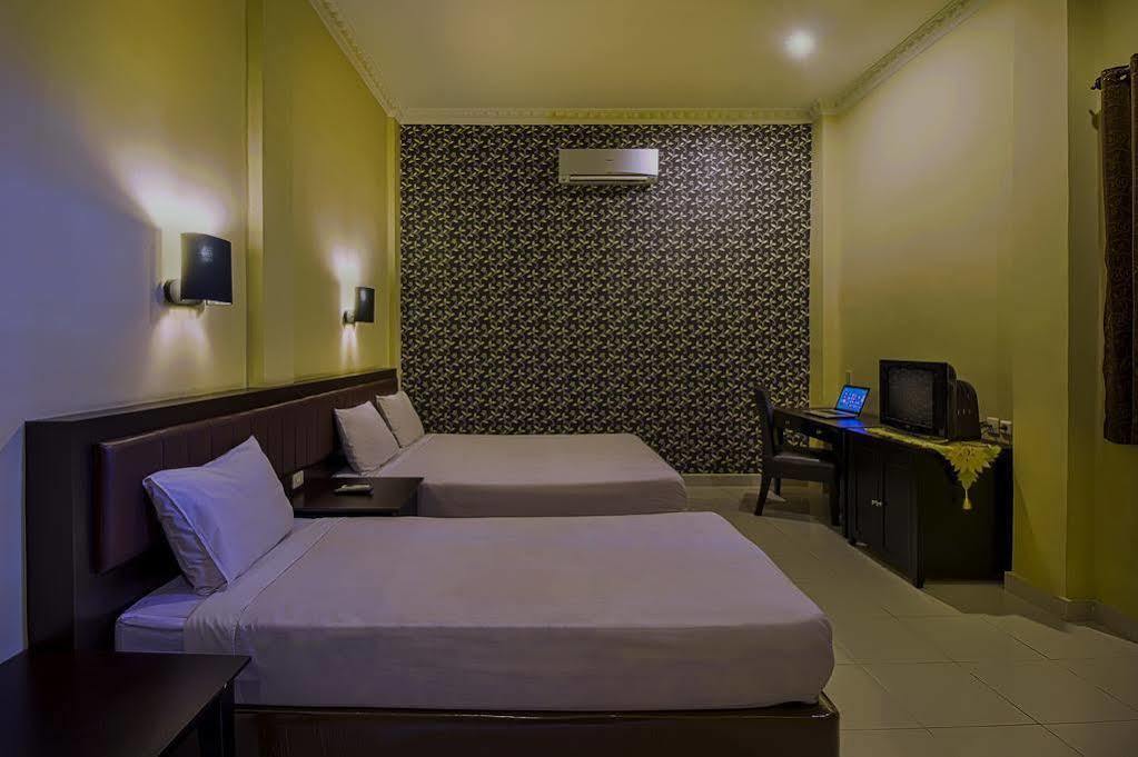 Carolina Transit Hotel Medan Luaran gambar